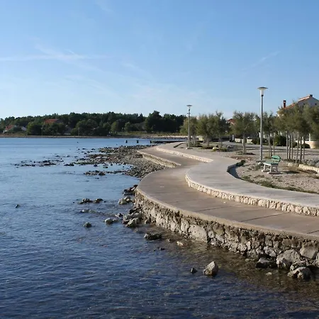 Family-friendly With Swimming Pool Privlaka, Zadar - 12922 Privlaka (Zadar)