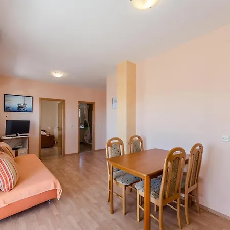 Family-friendly With Swimming Pool Privlaka, Zadar - 12922