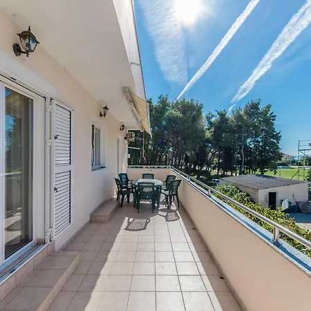 Family-friendly With Swimming Pool Privlaka, Zadar - 12922 Apartment Privlaka (Zadar)