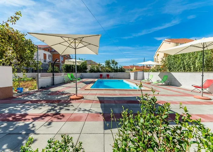 Family-friendly With Swimming Pool Privlaka, Zadar - 12922 *