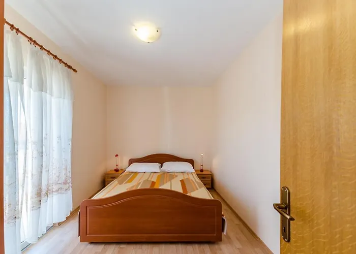 Family-friendly With Swimming Pool Privlaka, Zadar - 12922 Apartment *