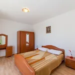 Family-friendly With Swimming Pool Privlaka, Zadar - 12922 Апартаменты
