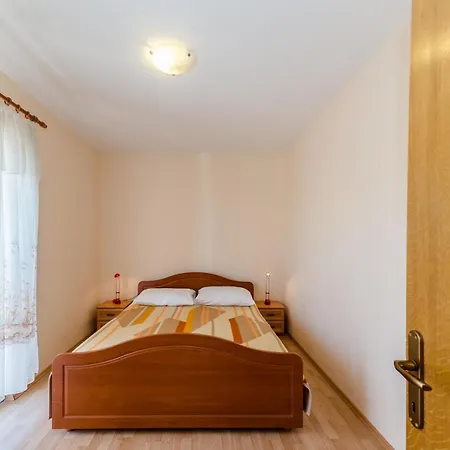 Family-friendly With Swimming Pool Privlaka, Zadar - 12922 Appartamento *