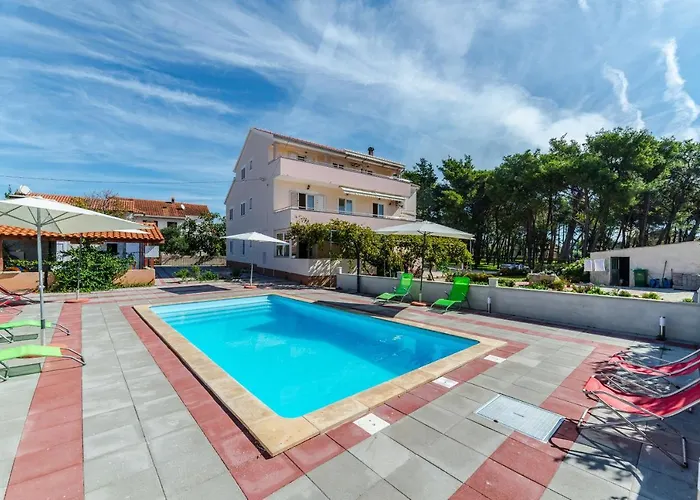 Family-friendly With Swimming Pool Privlaka, Zadar - 12922 Apartment