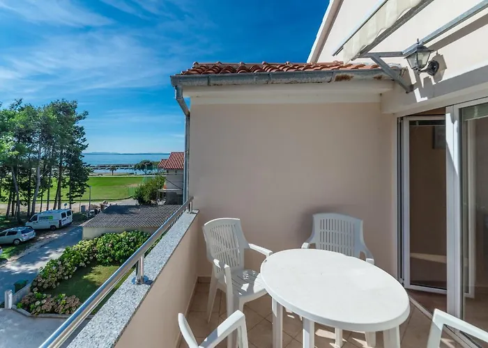 Family-friendly With Swimming Pool Privlaka, Zadar - 12922 Apartment