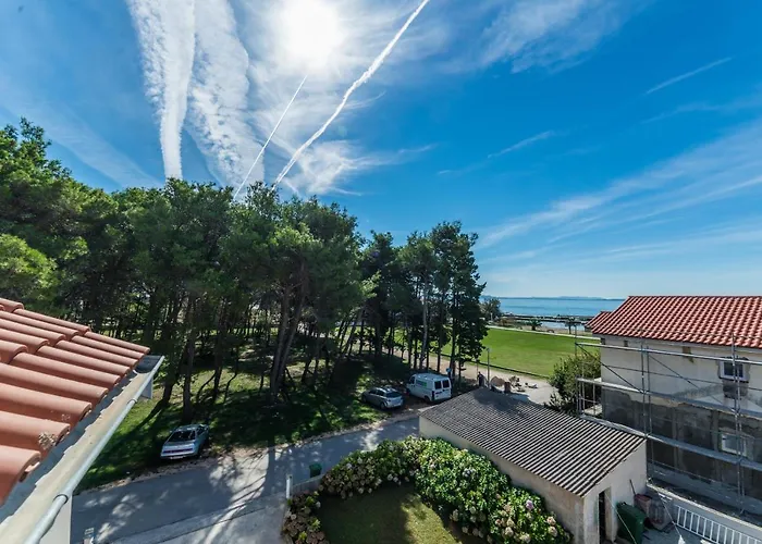 Family-friendly With Swimming Pool Privlaka, Zadar - 12922 * Privlaka (Zadar)