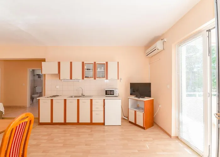 Family-friendly With Swimming Pool Privlaka, Zadar - 12922 Apartment Privlaka (Zadar)